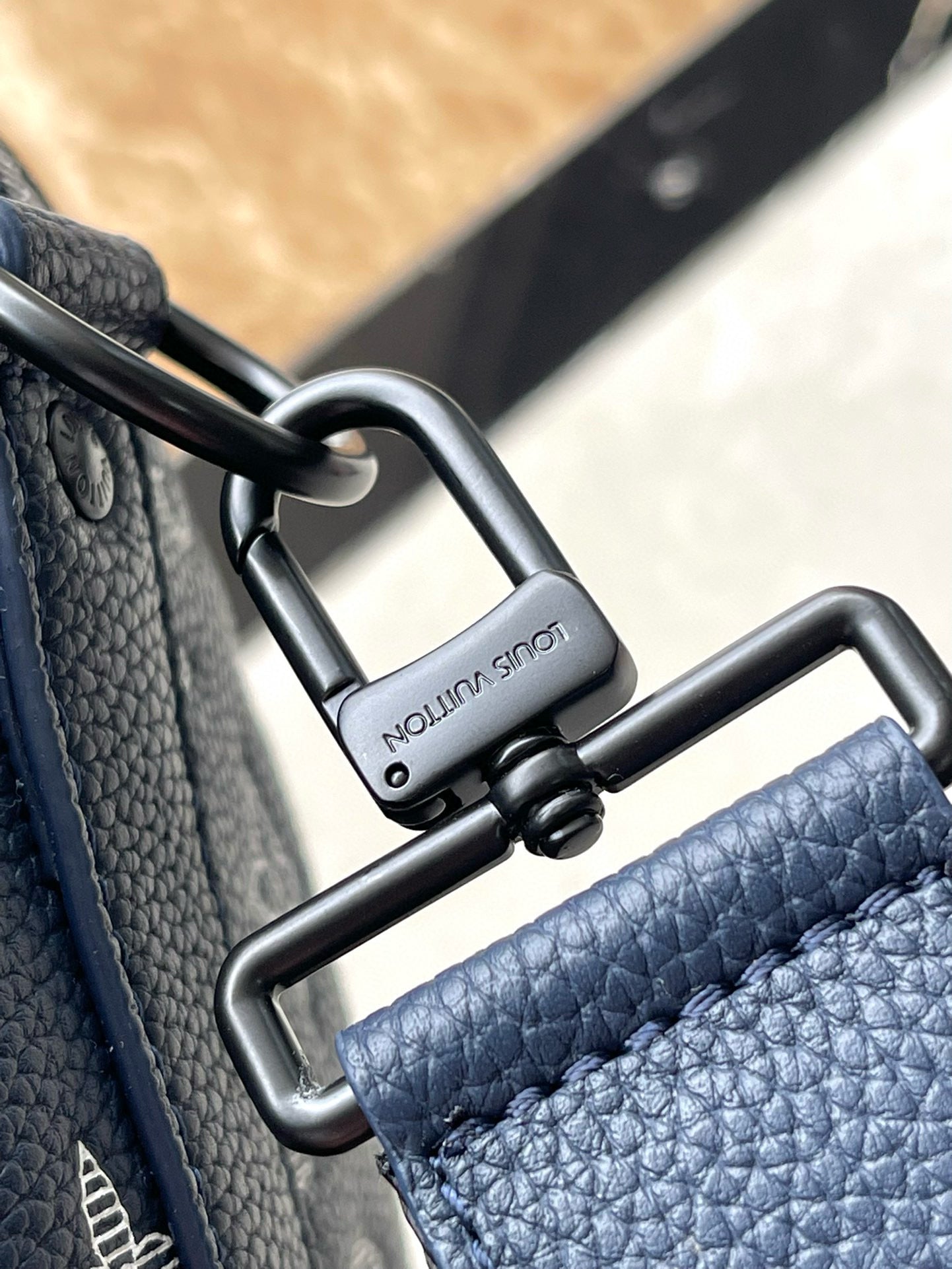 LV KEEPALL BANDOULIÈRE 50 BLEU MARINE MONOGRAMME SHADOW CUIR DE VACHE