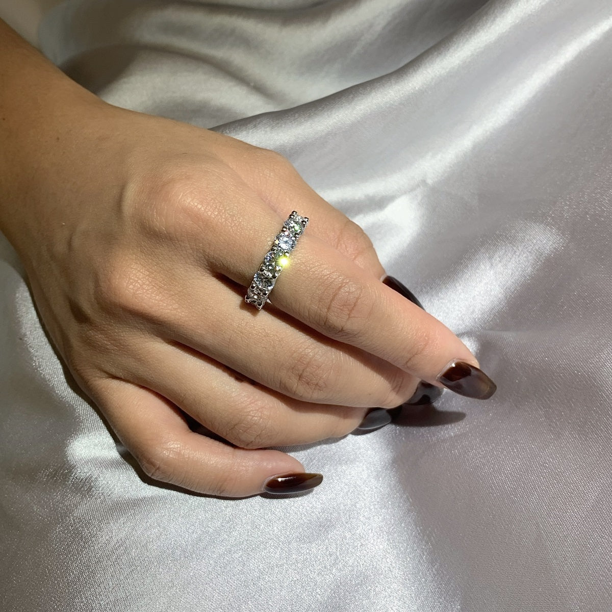 [HOT] Superbe bague de tennis ronde