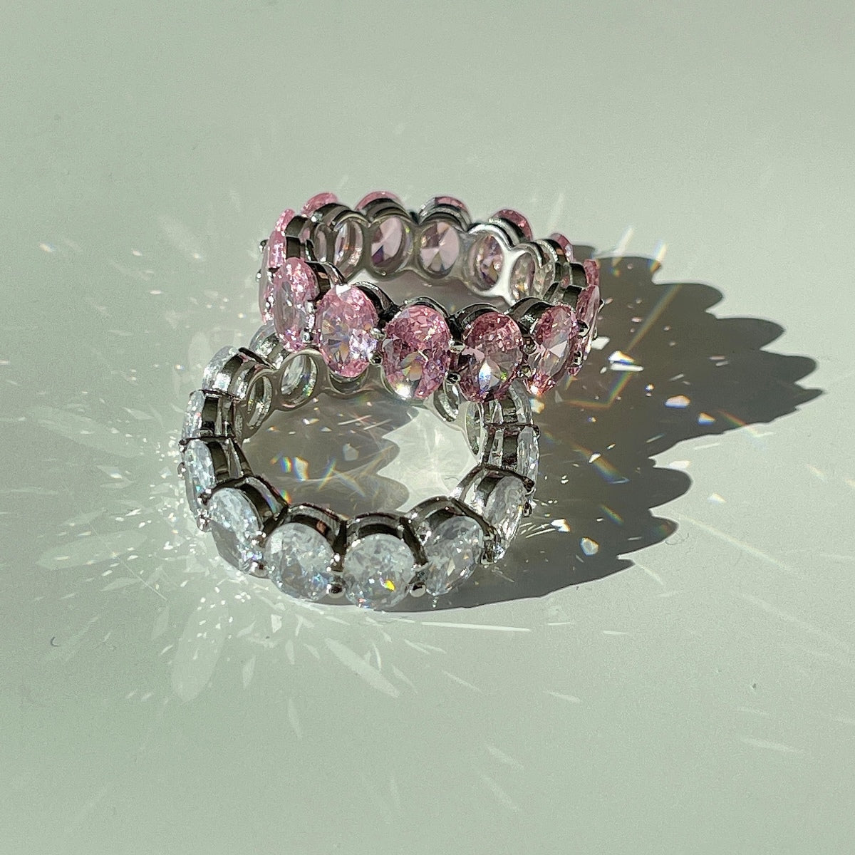 [HOT] Bague de tennis allongée et délicate à taille coussin