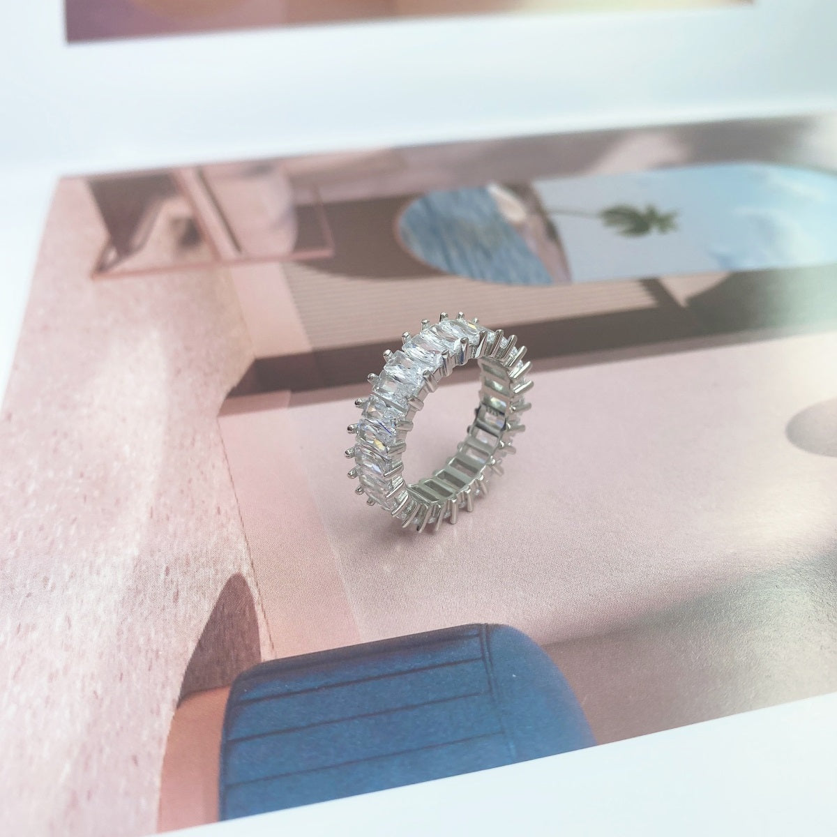 [HOT] Bague unique et colorée à taille radiante