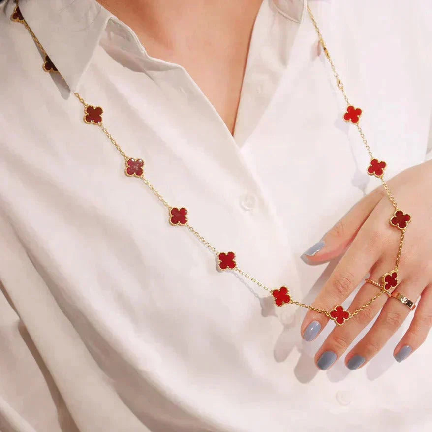 COLLIER CORNALINE 20 MOTIFS TRÈFLE
