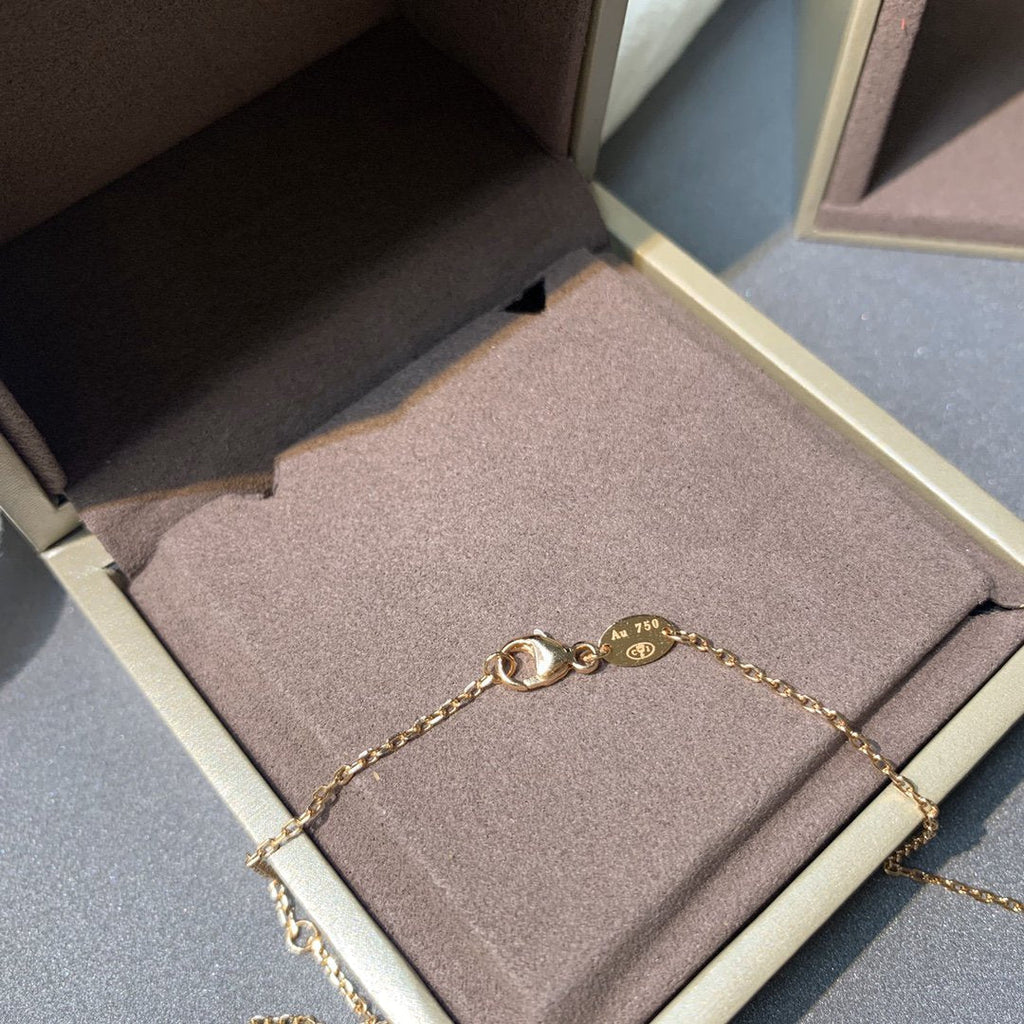 JEUX DE ROSE GOLD DIAMOND NECKLACE