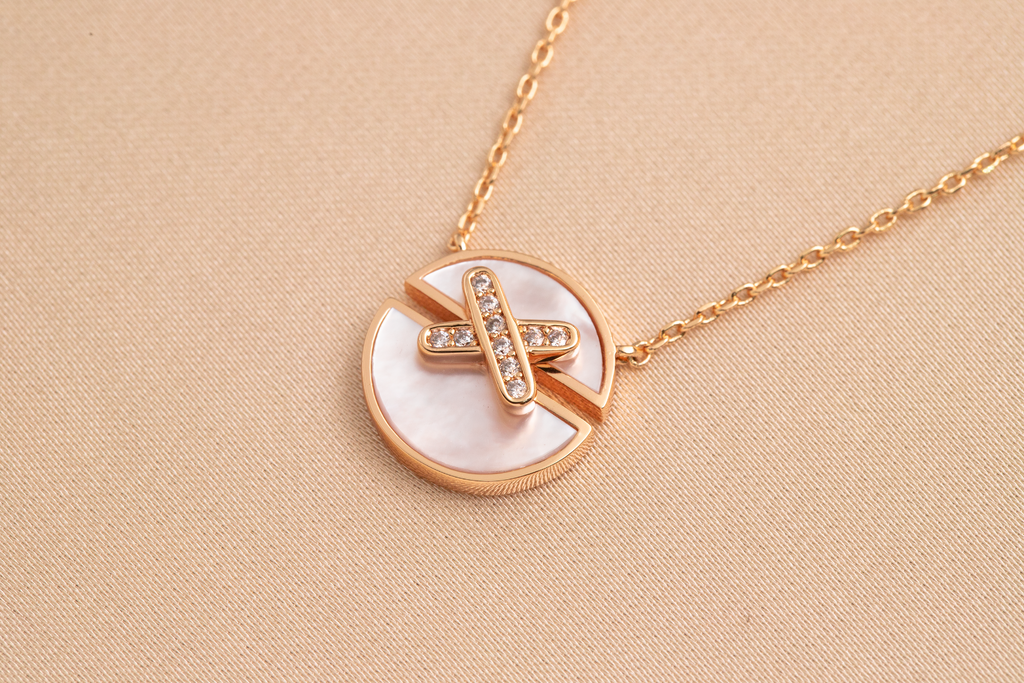 JEUX DE ROSE GOLD DIAMOND NECKLACE
