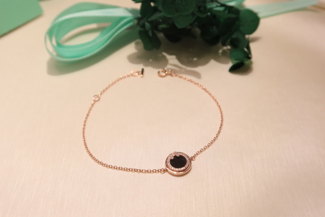 DIAMOND CIRCLE ROSE GOLD BRACELET
