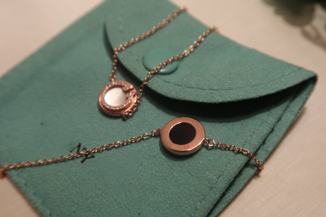 DIAMOND CIRCLE ROSE GOLD BRACELET