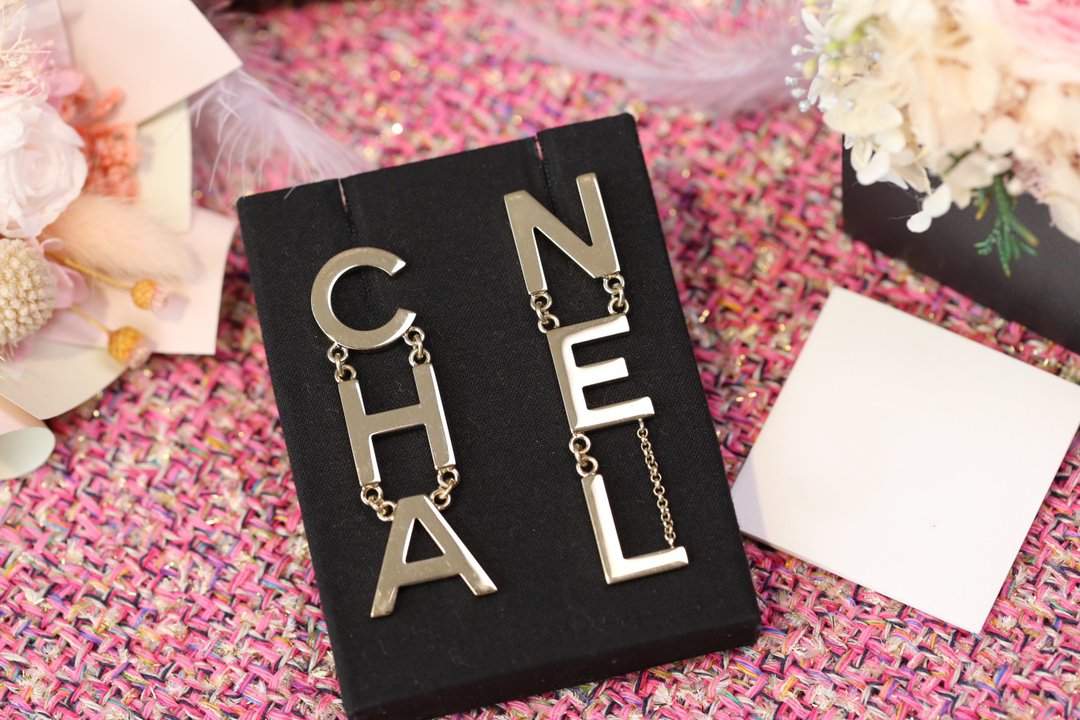 CC ROSE GOLD EARRINGS