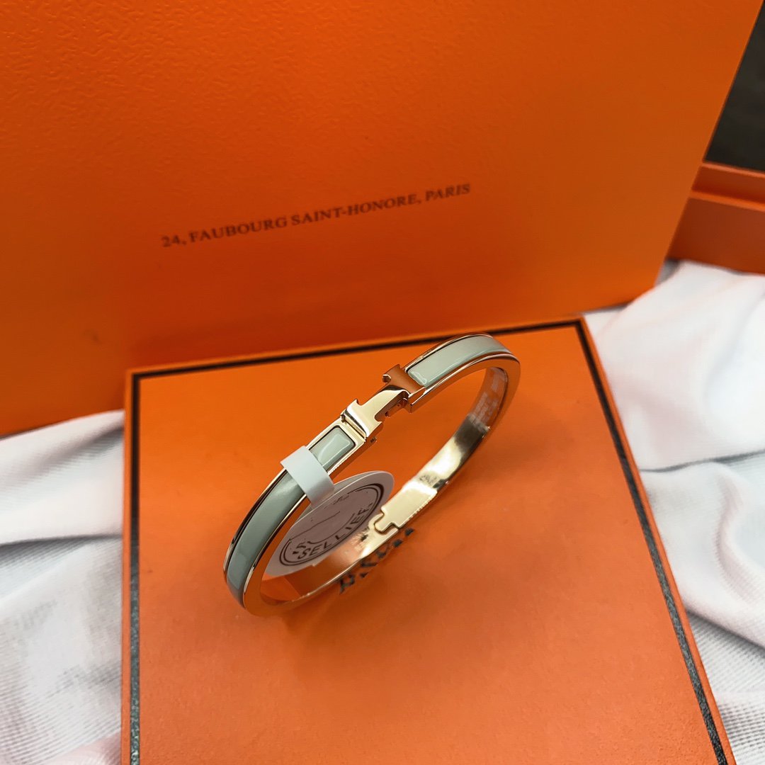 BRACELET CLASSIQUE HM CLIC VERT 8 ​​MM ÉMAIL