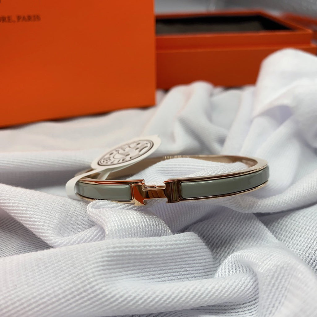 BRACELET CLASSIQUE HM CLIC VERT 8 ​​MM ÉMAIL