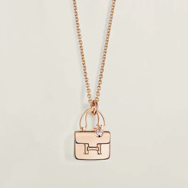 COLLIER AMULETTE PÉDANT EN OR ROSE