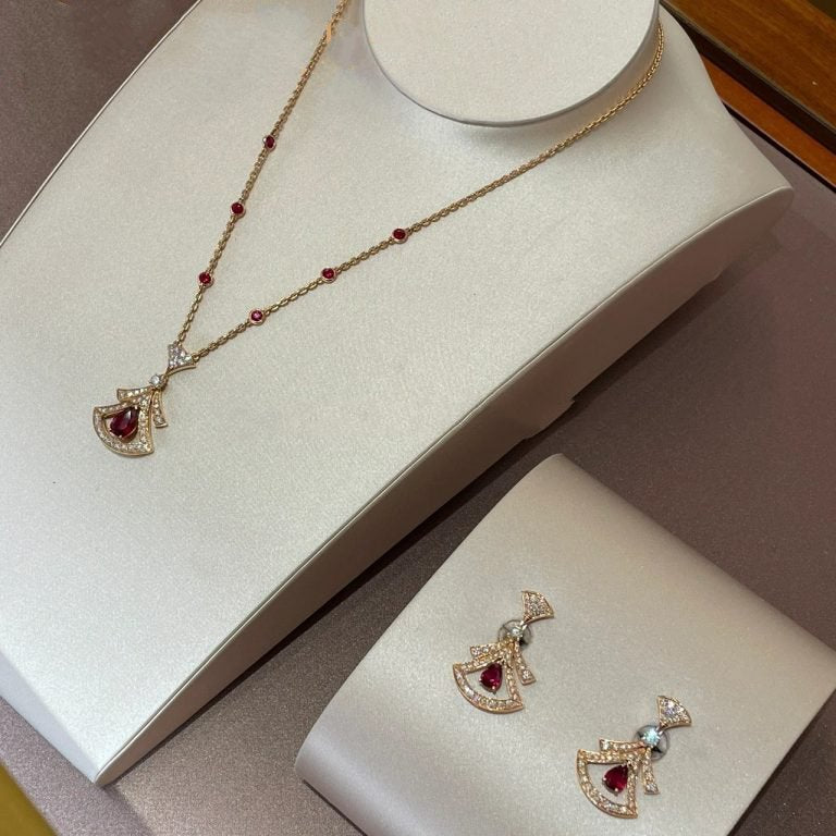 DREAM NECKLACE CARNELIAN DIAMOND ROSE GOLD