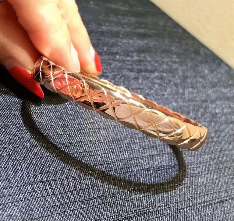 CRUSH BRACELET ROSE GOLD QUILTED