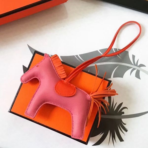 Bijou de sac HM Rodeo Horse en cuir rose et orange