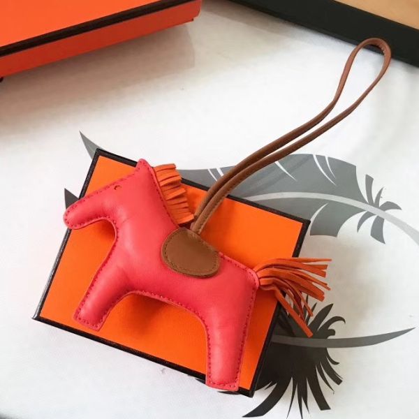 Bijou de sac HM Rodeo Horse en cuir camel/orange mélangé piment
