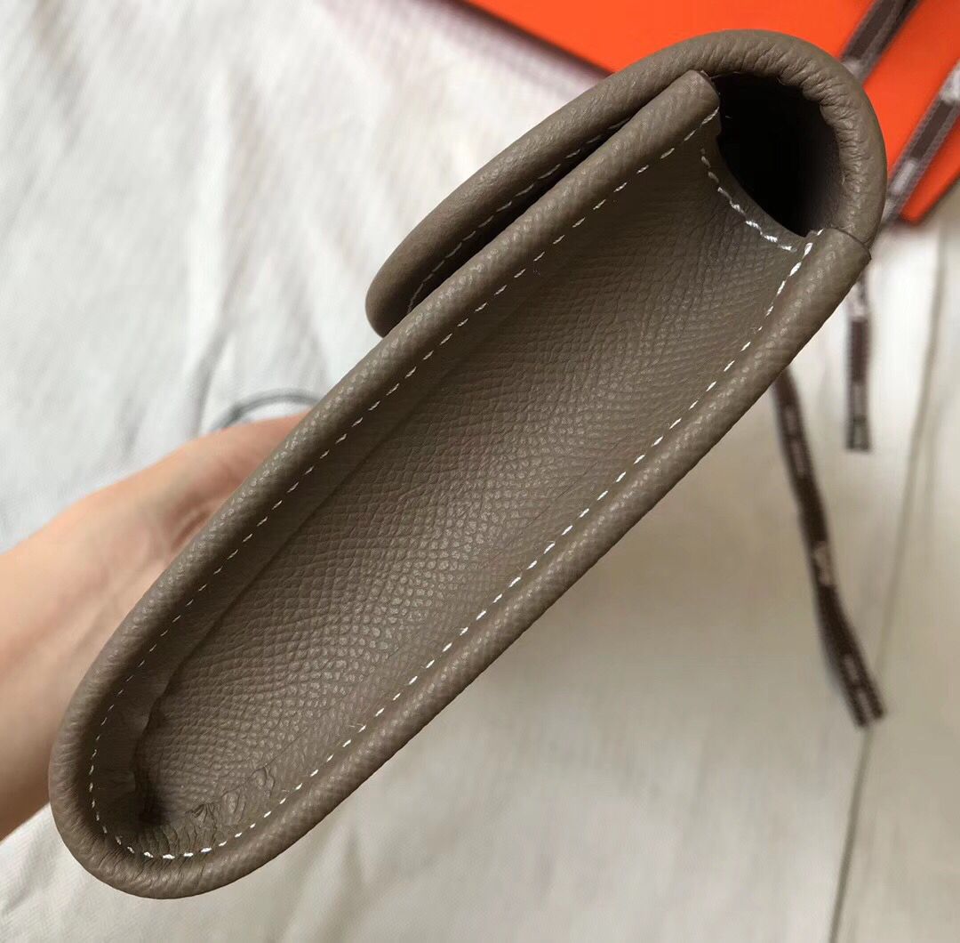 HERMES JIGE ELAN 29 CLUTCH IN TAUPE GREY EPSOM LEATHER