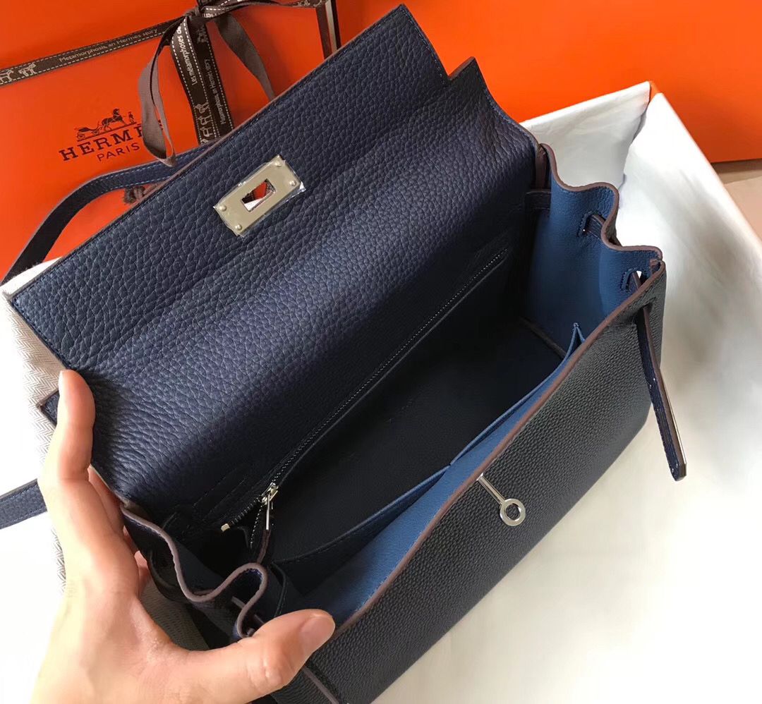 HM ケリー 28cm ダークブルー トーゴレザー シルバー金具