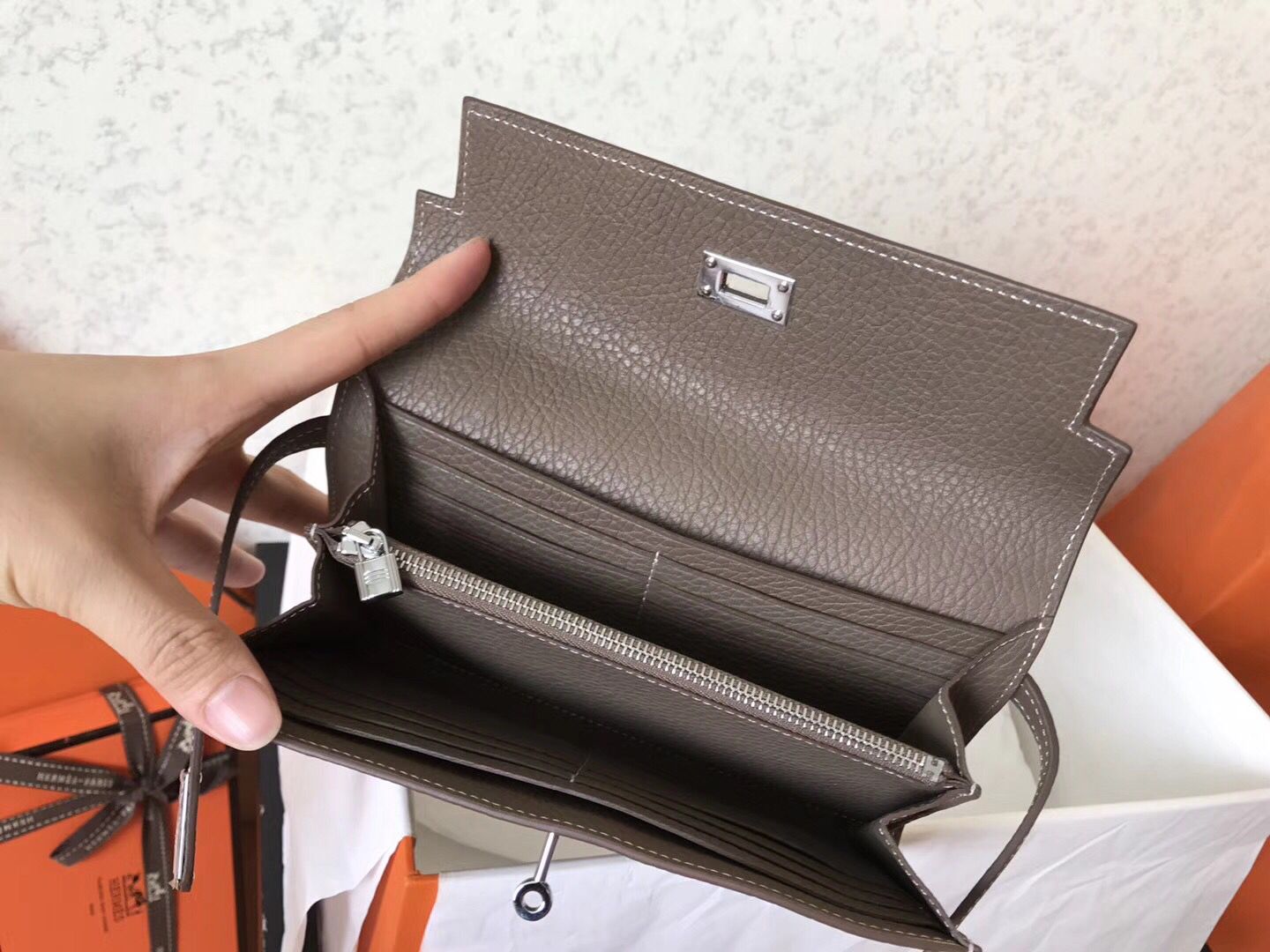 PORTEFEUILLE LONG KELLY 20CM CUIR ÉTOUPE CLEMENT