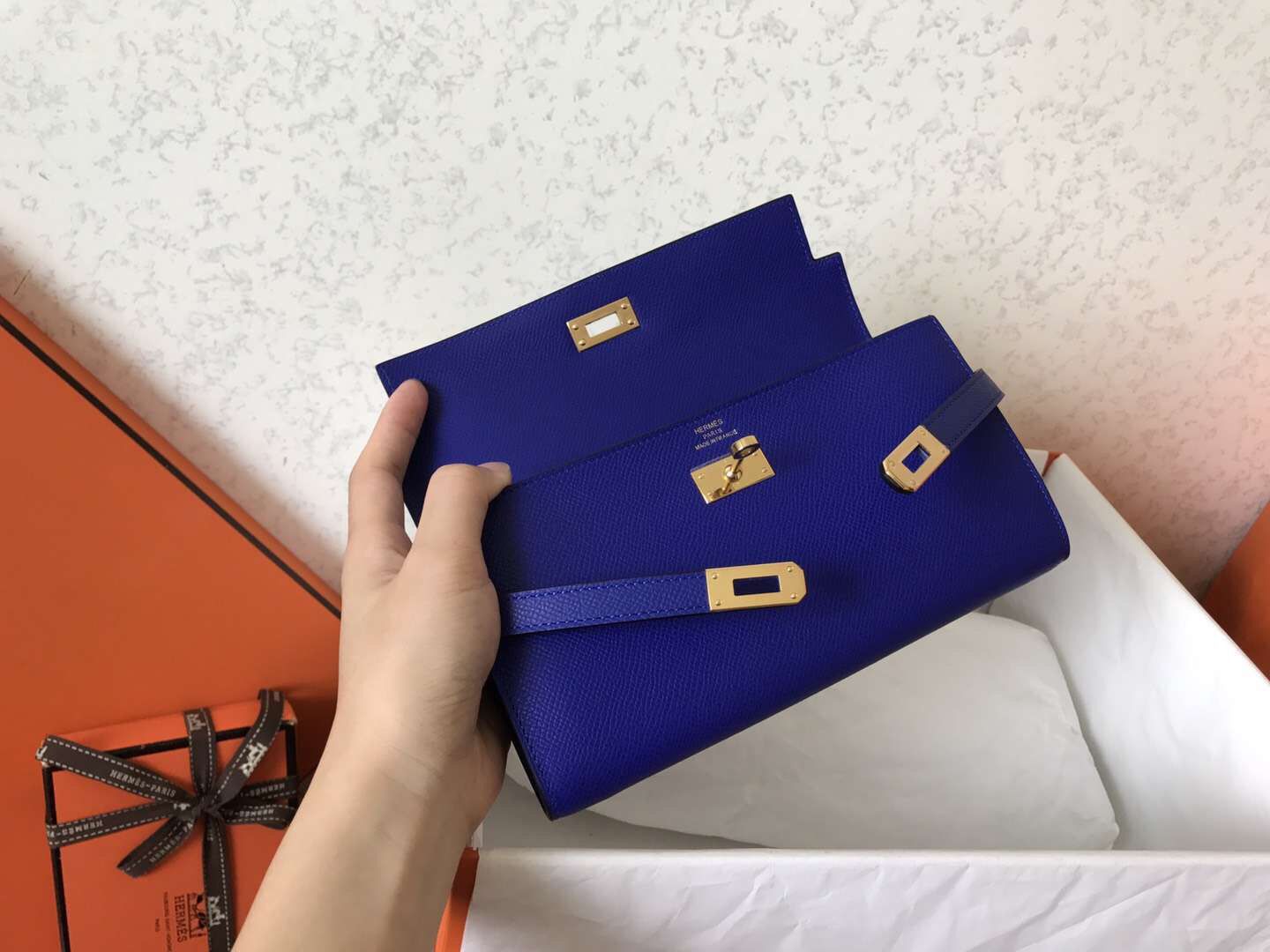 ケリー ロングウォレット 20cm ブルー エレクトリック エプソムレザー