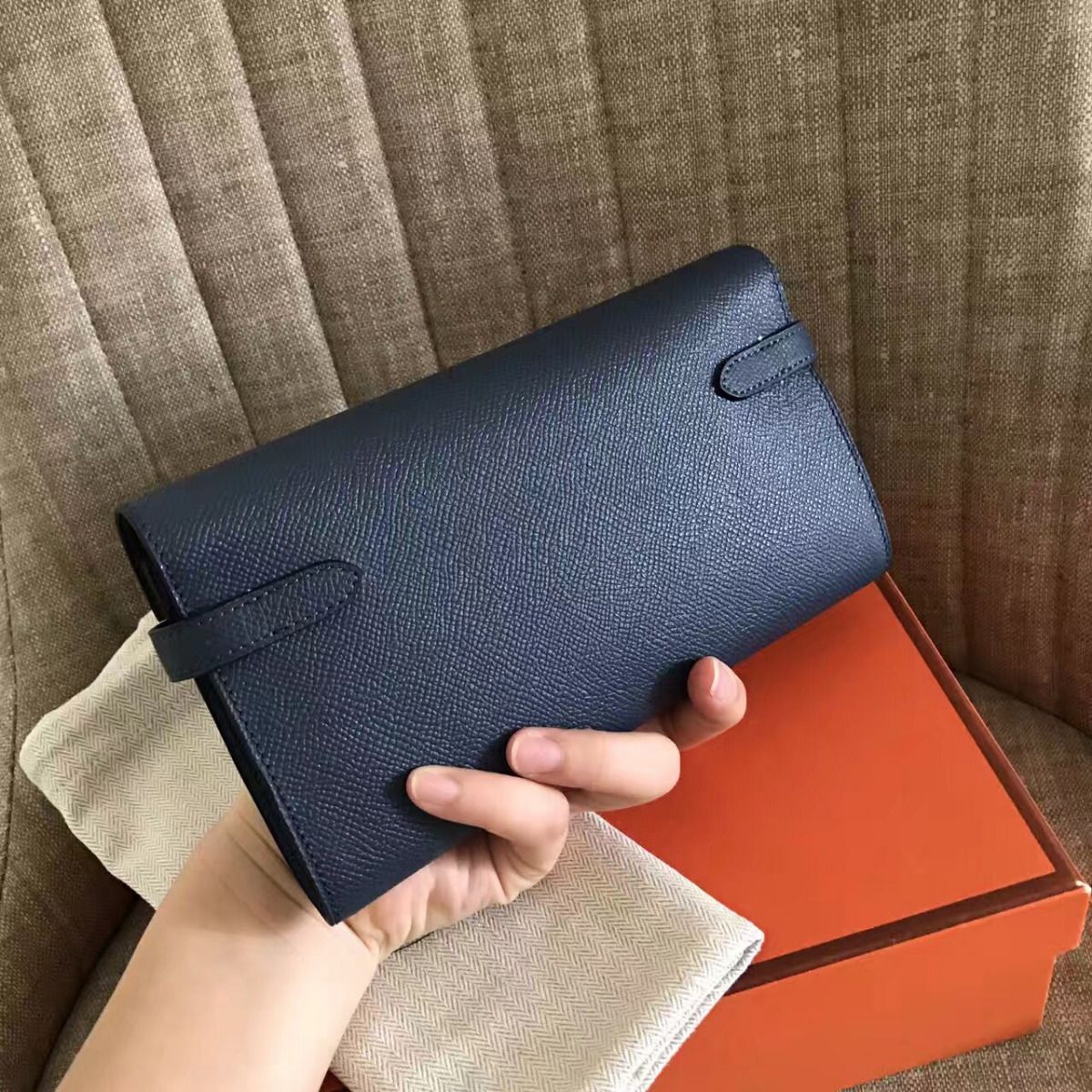 ケリー ロングウォレット 20cm ネイビー エプソムレザー