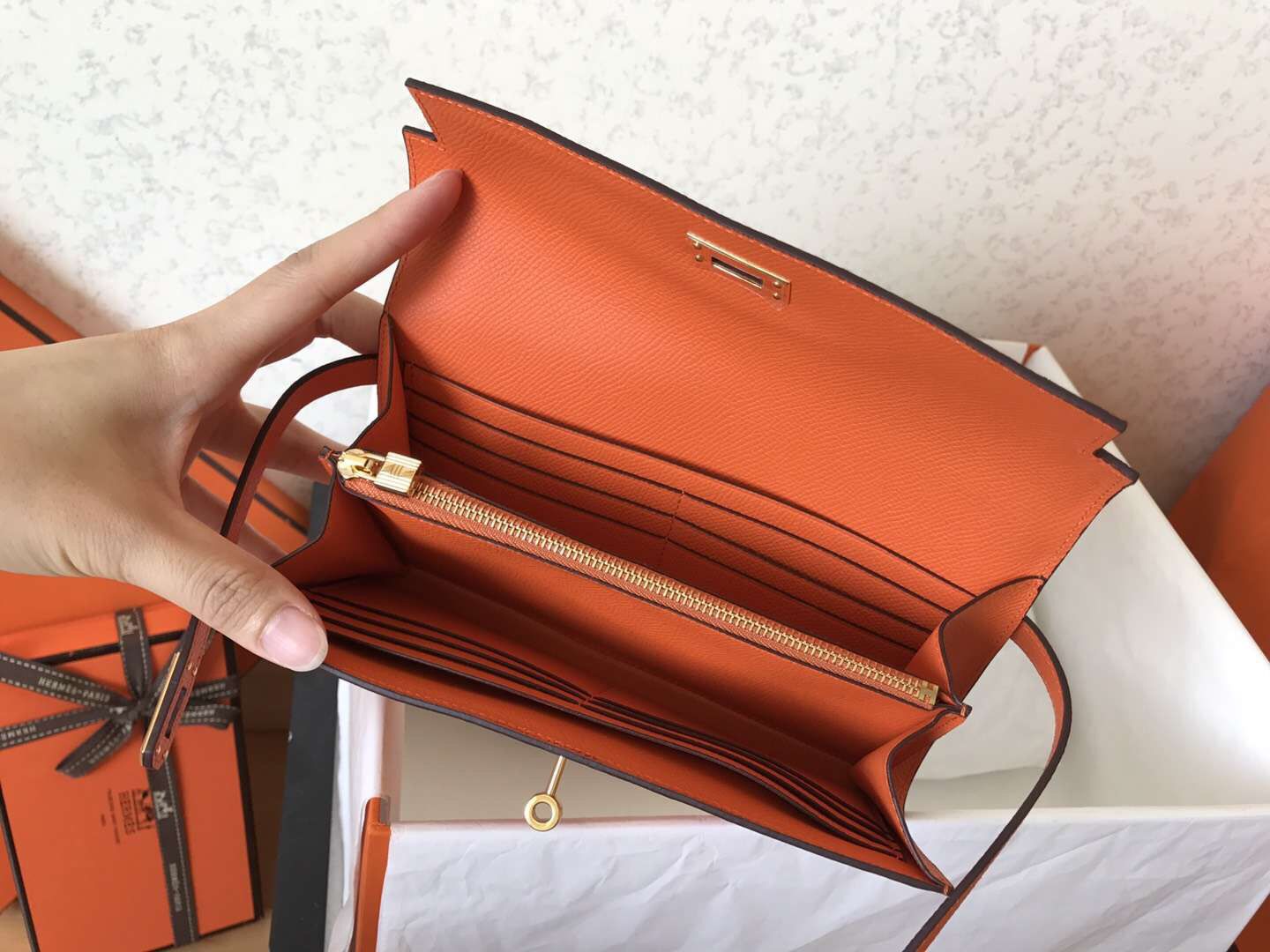 ケリー ロングウォレット 20cm オレンジ エプソムレザー