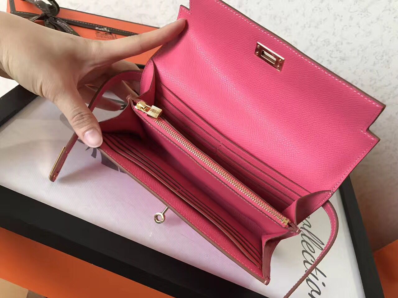PORTEFEUILLE LONG KELLY 20CM EN CUIR EPSOM ROSE