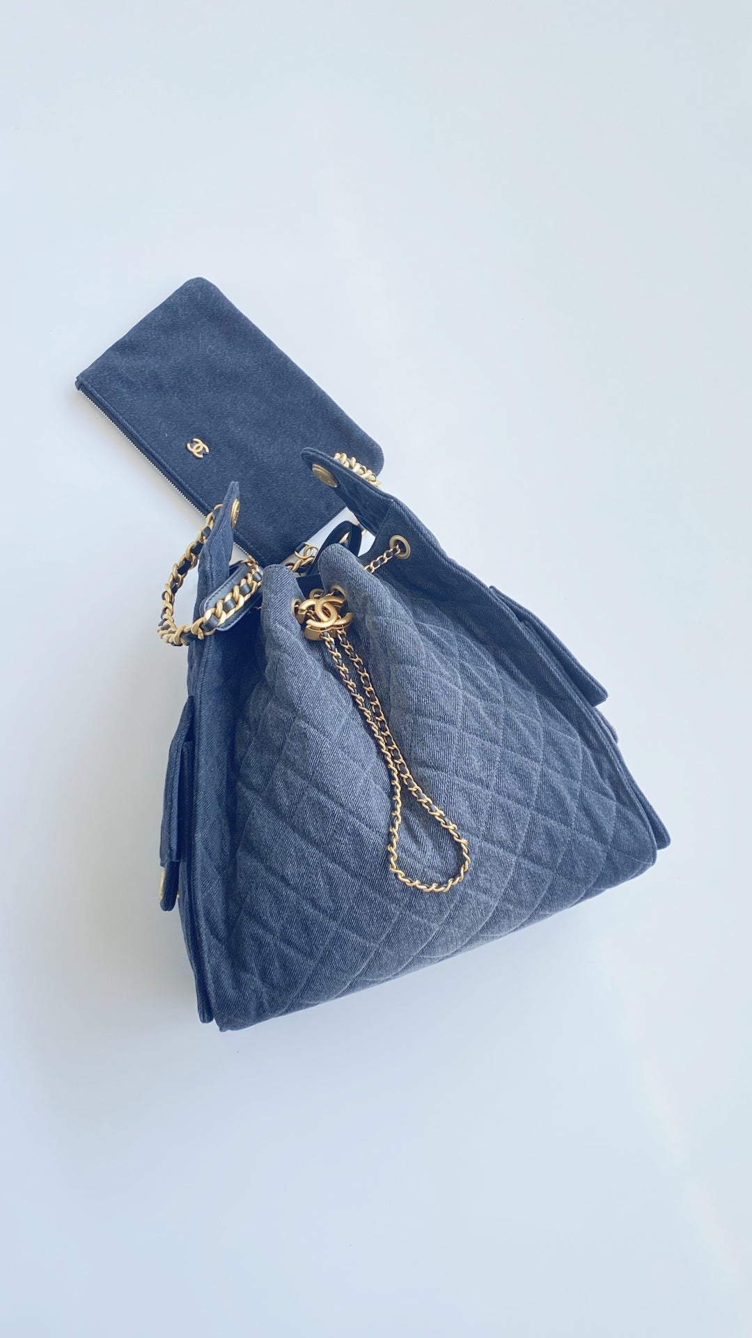 CC 25C HOBO BAGS 40CM DARK BLUE DENIM