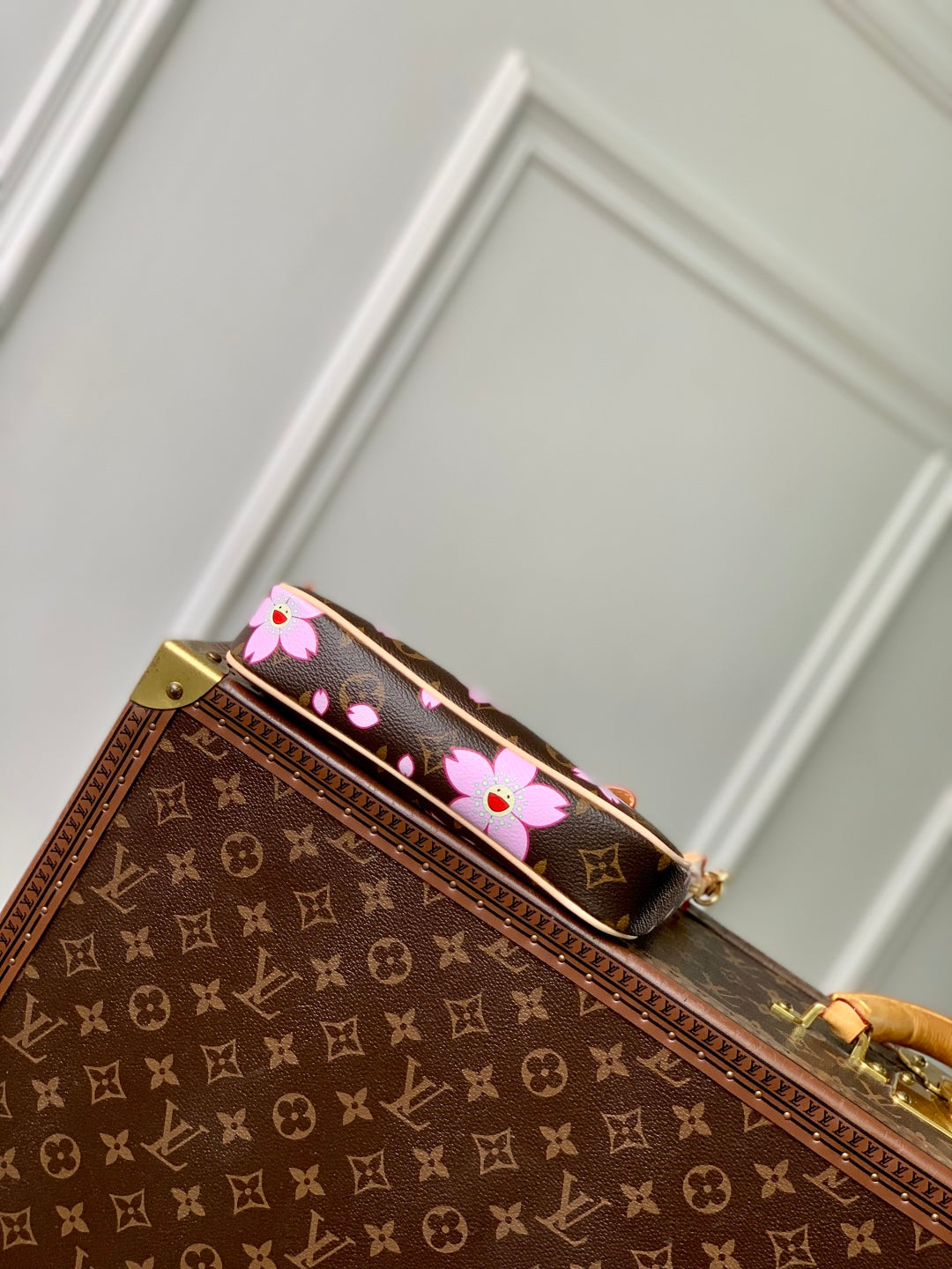 LV X TM POCHETTE ACCESSOIRES 22CM TOILE MONOGRAMME FLEUR DE CERISIER MARRON SAKURA