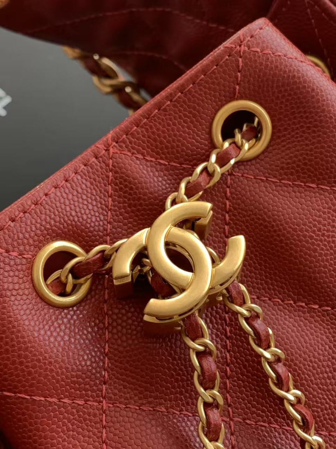 SAC HOBO CC 25C 30CM CUIR DE VEAU GRAINÉ ROUGE FONCÉ