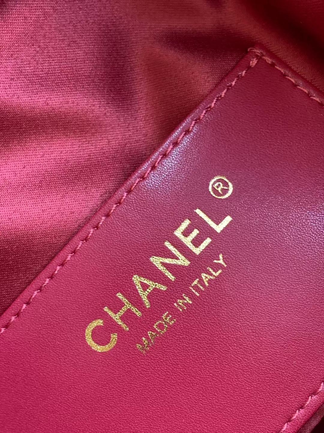 SAC HOBO CC 25C 30CM CUIR DE VEAU GRAINÉ ROUGE FONCÉ