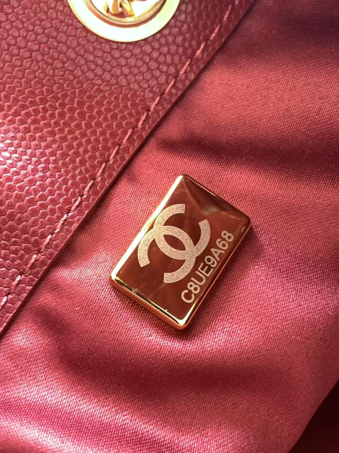 SAC HOBO CC 25C 30CM CUIR DE VEAU GRAINÉ ROUGE FONCÉ