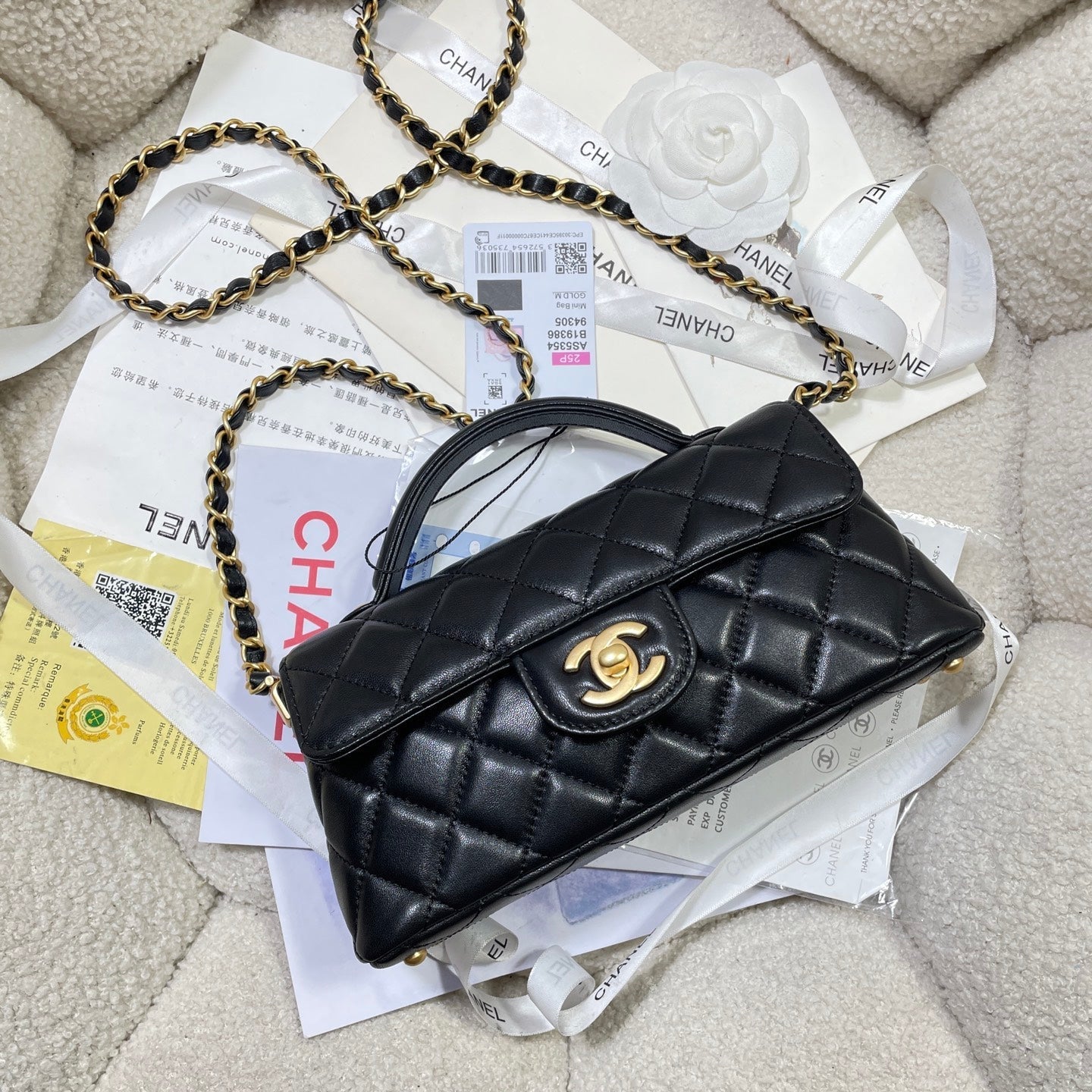 CC 25P MINI SAC À RABAT 22 CM POIGNÉE SUPÉRIEURE CUIR DE VEAU NOIR QUINCAILLERIE DORÉ