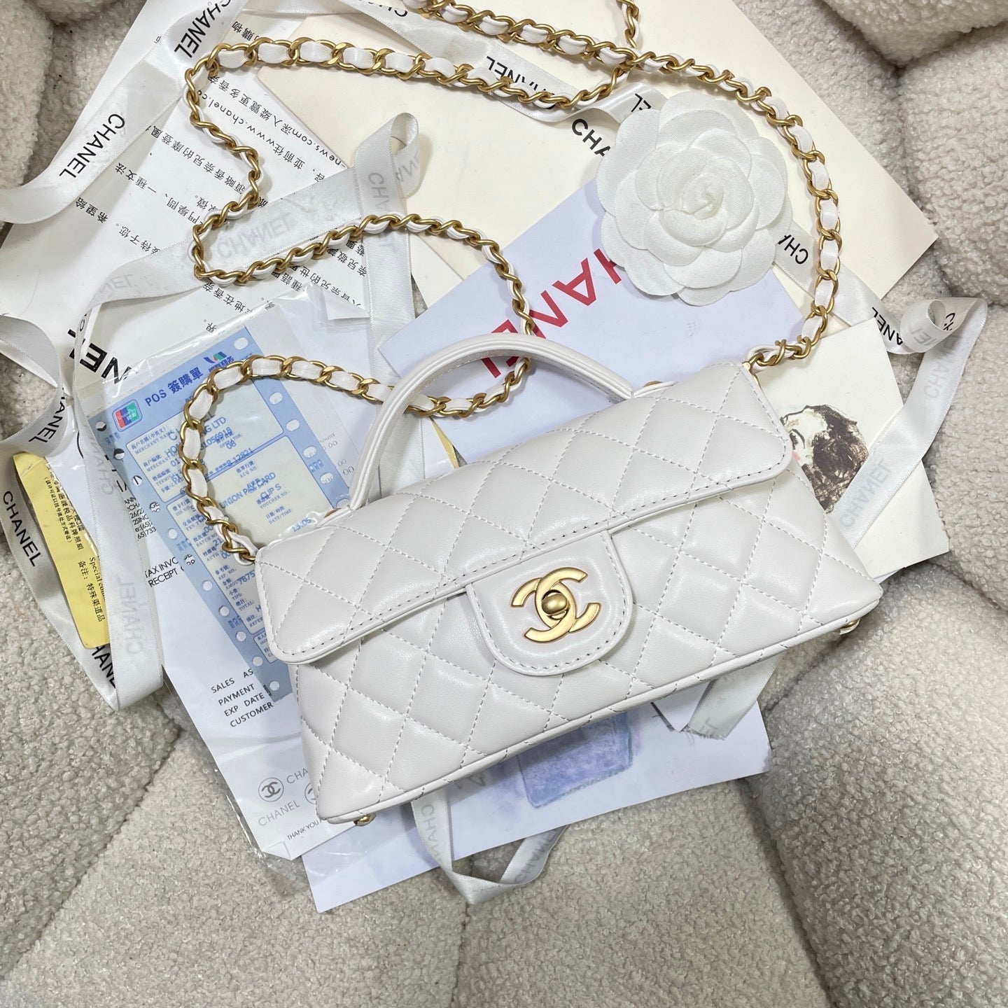 CC 25P MINI SAC À RABAT 22 CM POIGNÉE SUPÉRIEURE CUIR DE VEAU CRÈME QUINCAILLERIE DORÉ