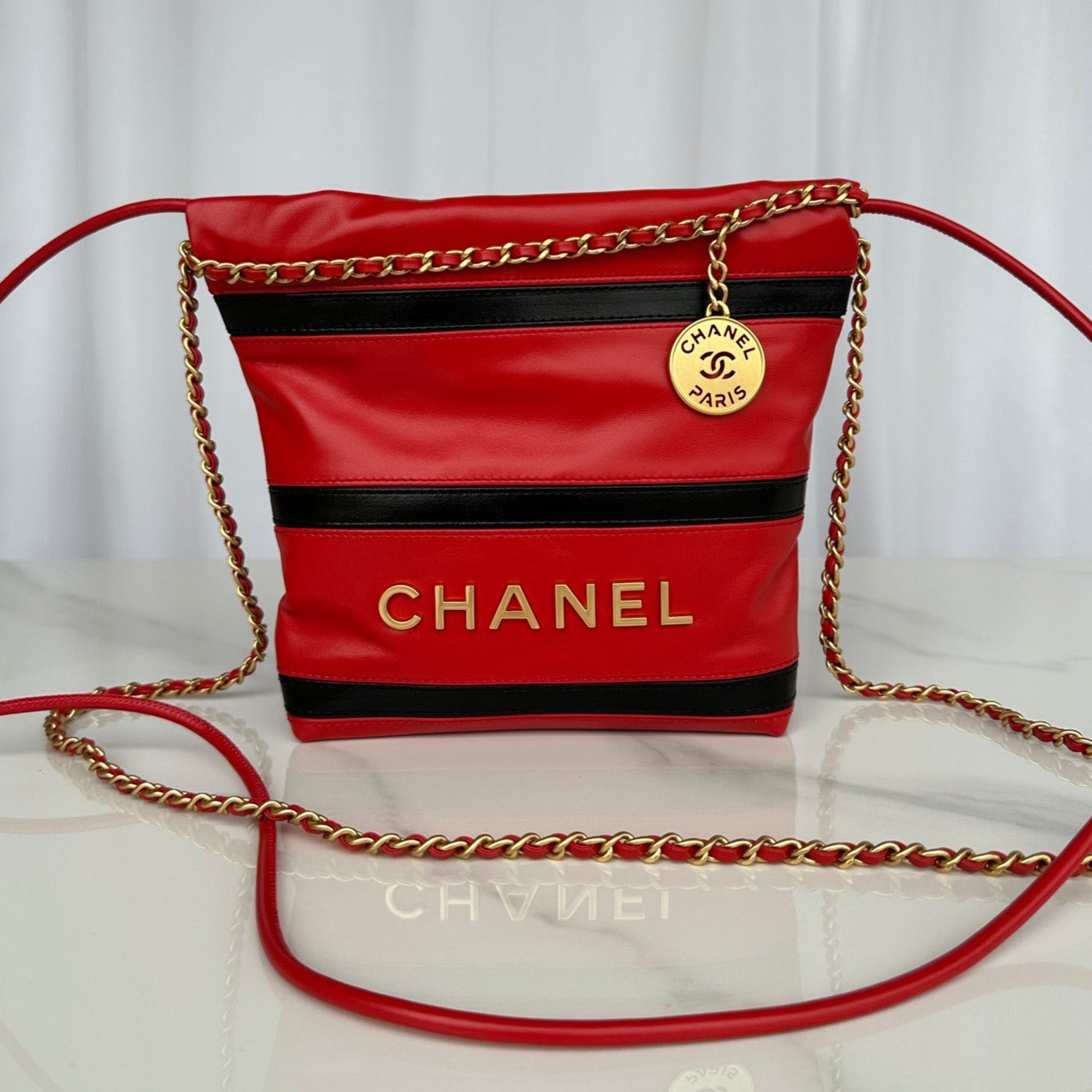 CC 22 HOBO RED BLACK CALFSKIN GOLD HARDWARE