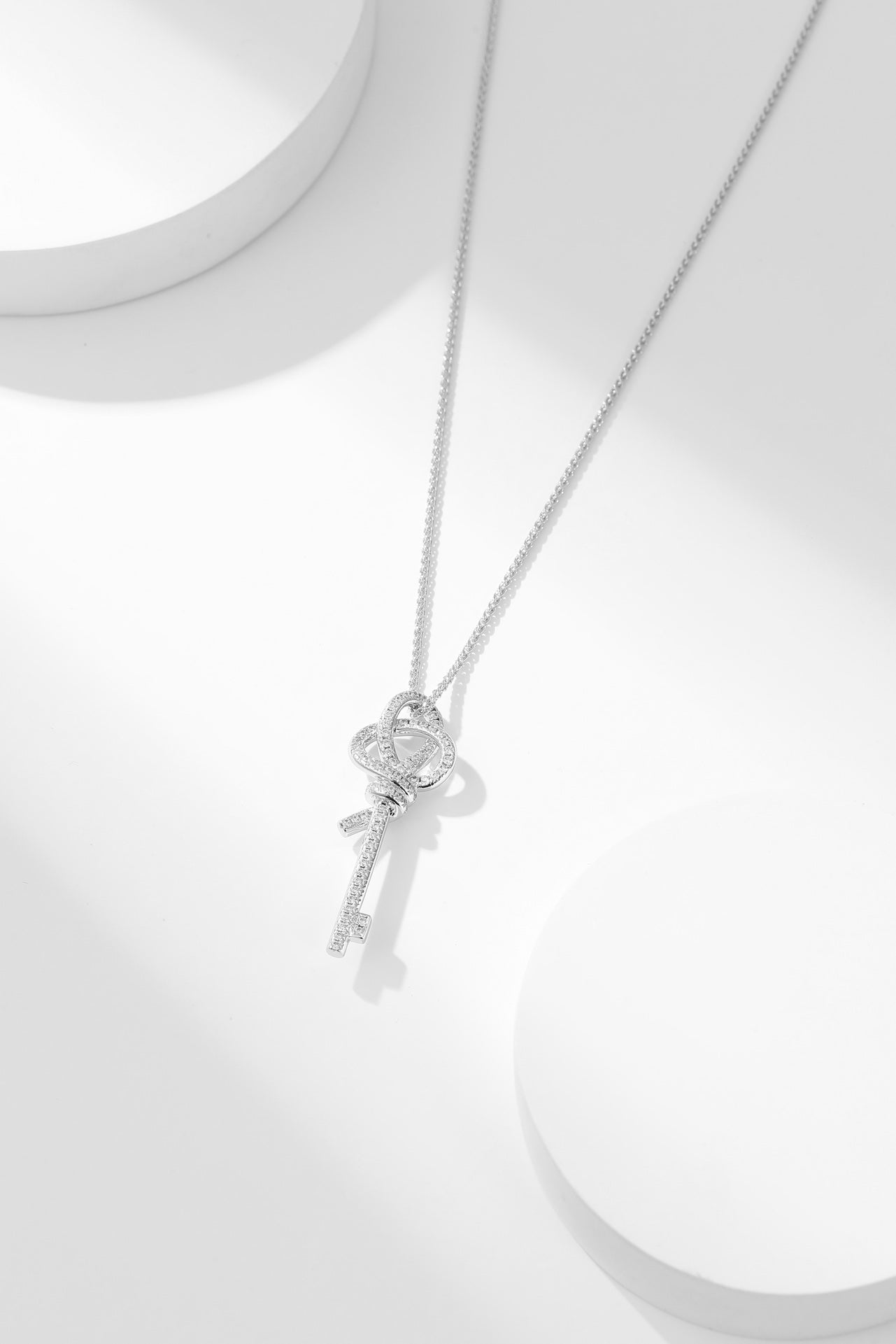 TIFFAN KEY WOVEN DIAMOND NECKLACE