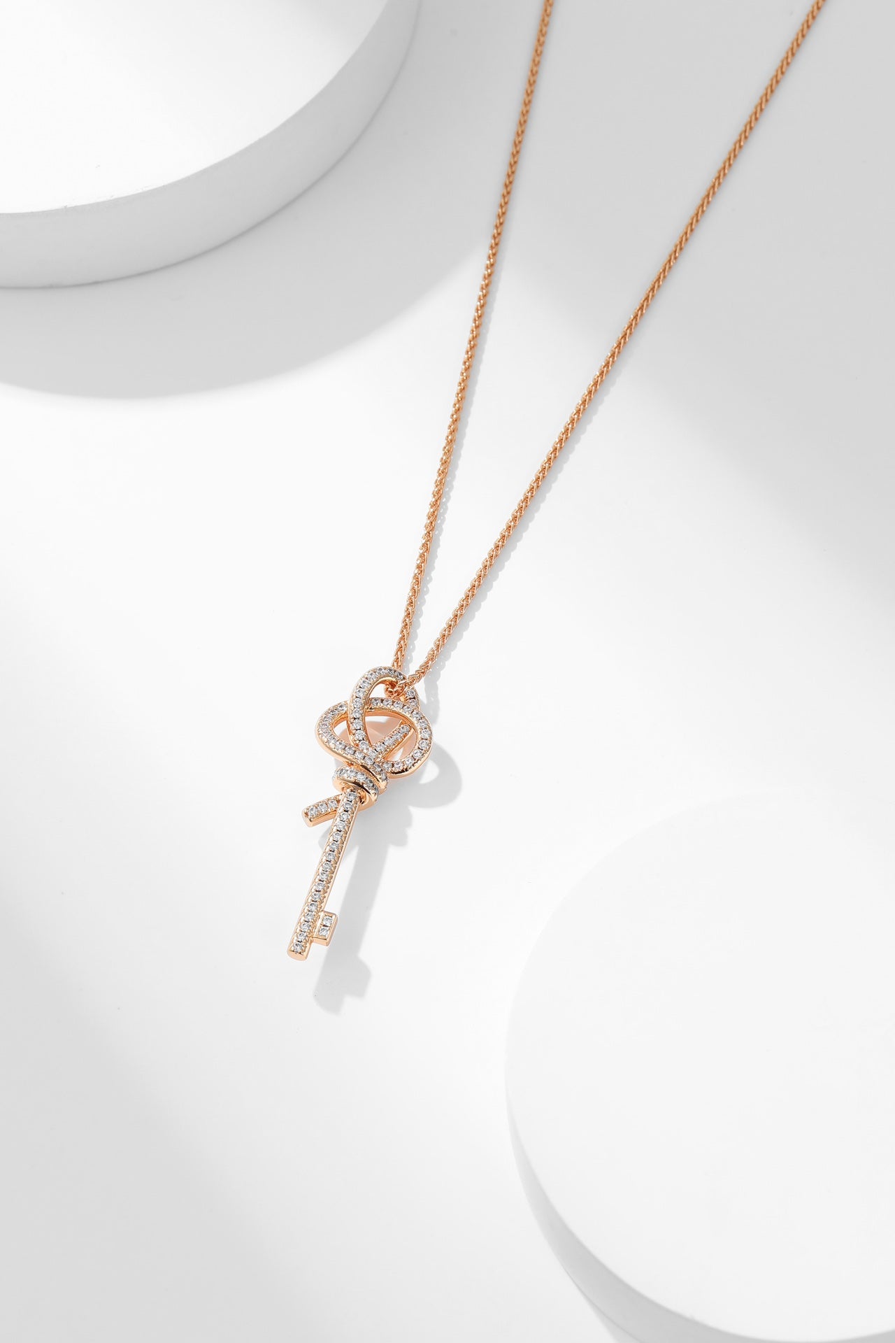 TIFFAN KEY WOVEN DIAMOND NECKLACE