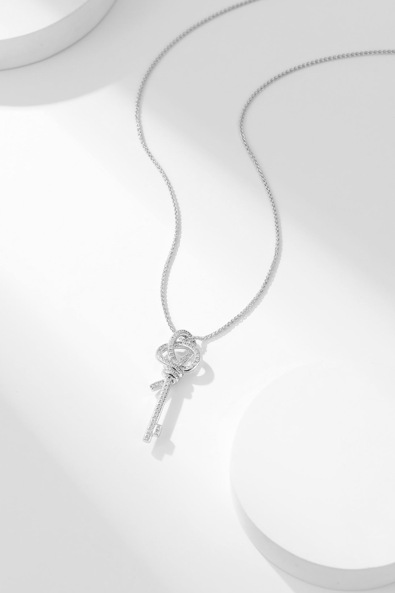 TIFFAN KEY WOVEN DIAMOND NECKLACE