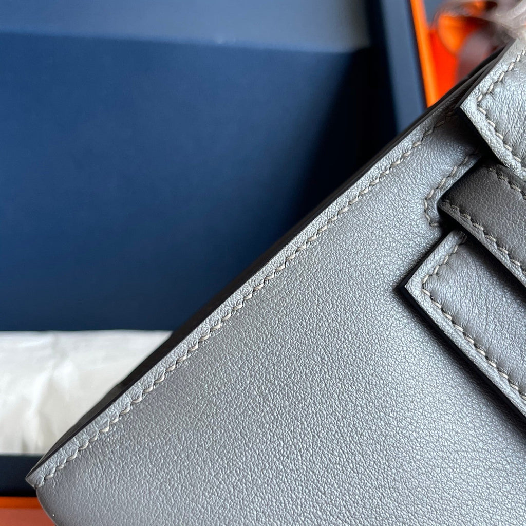 POCHETTE HM KELLY 22 CM GRIS FUMÉ QUINCAILLERIE OR