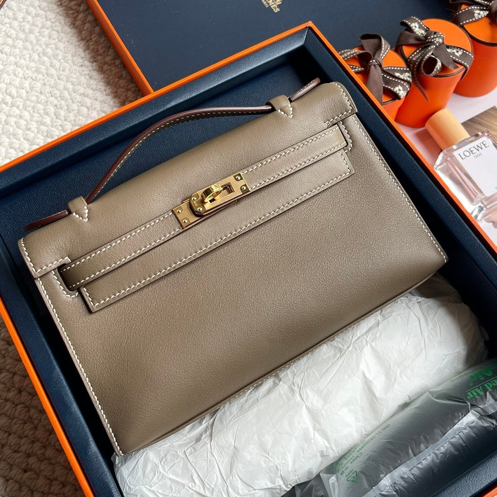 POCHETTE HM KELLY 22CM GRIS ELEPHANT SWIFT QUINCAILLERIE OR