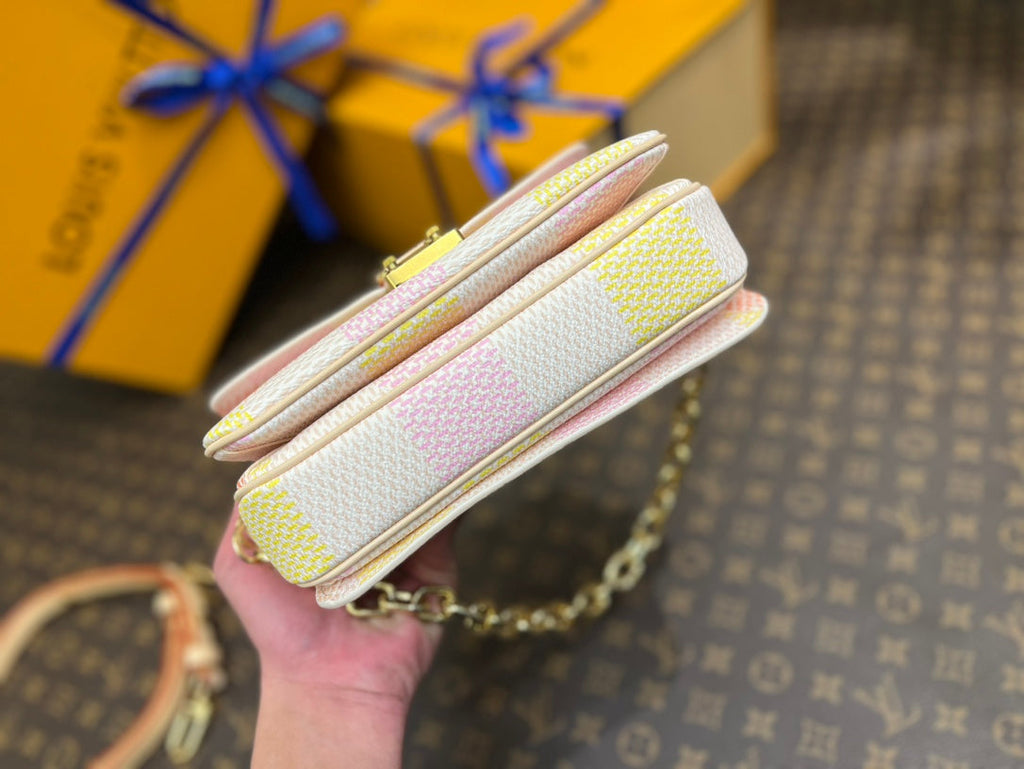 POCHETTE MÉTIS EAST WEST 21,5 PÊCHE DAMIER TOILE CÔTELÉE