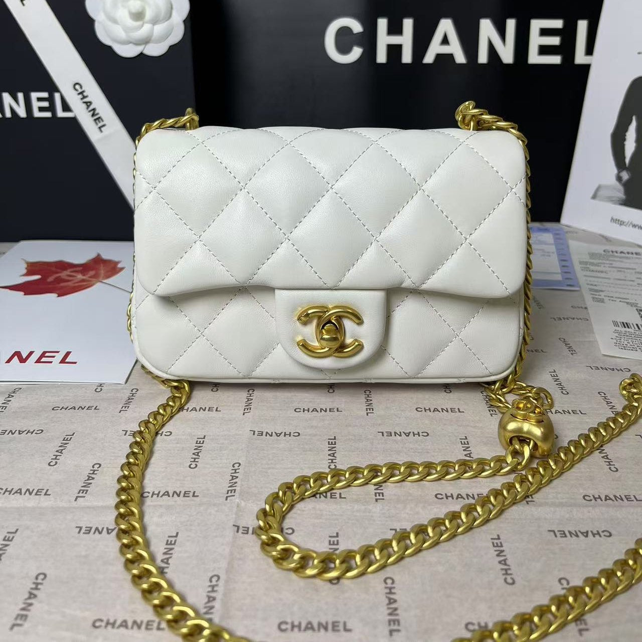 25C MINI RABAT 19CM CUIR D'AGNEAU BLANC QUINCAILLERIE COEUR DORÉ