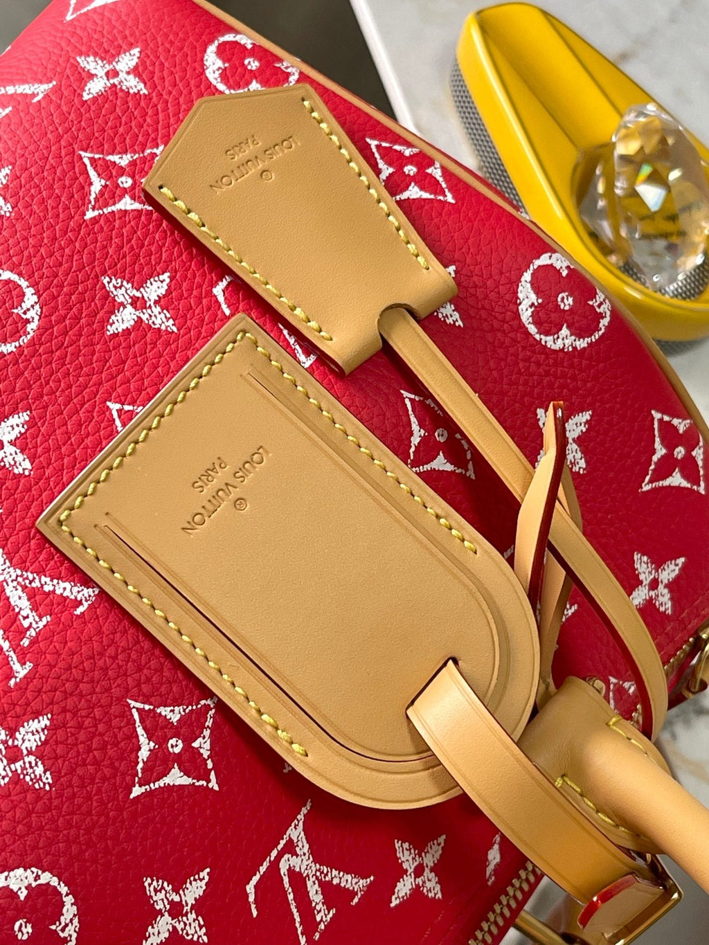 SPEEDY P9 BANDOULIÈRE 25 EN TOILE MONOGRAMME ROUGE QUINCAILLERIE DORÉ