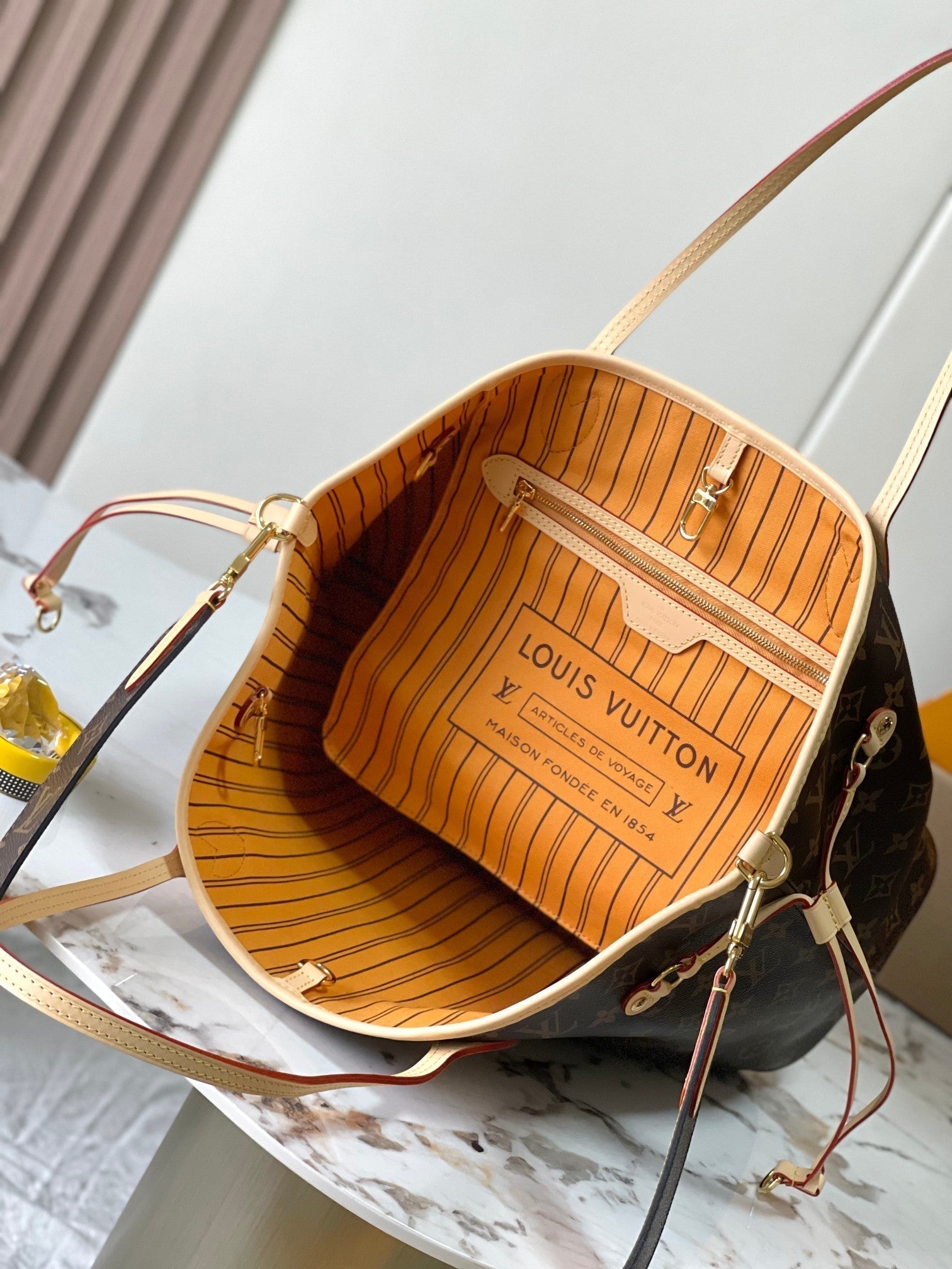 RÉVERSIBLE NEVERFULL MM 31 À L'ENVERS OR 