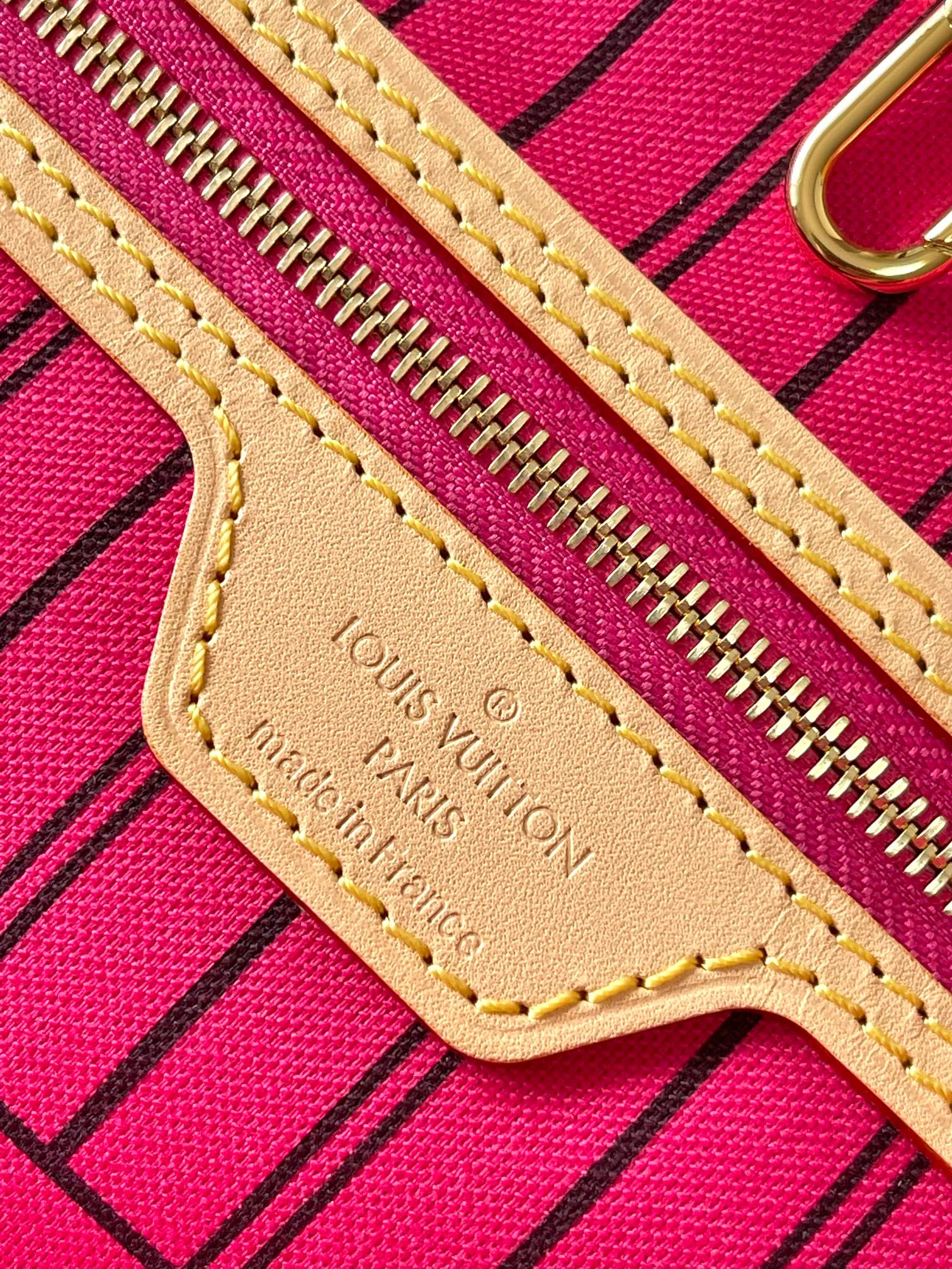 RÉVERSIBLE NEVERFULL MM 31 INVERSÉ POIGNÉE ROSE FONCÉ 