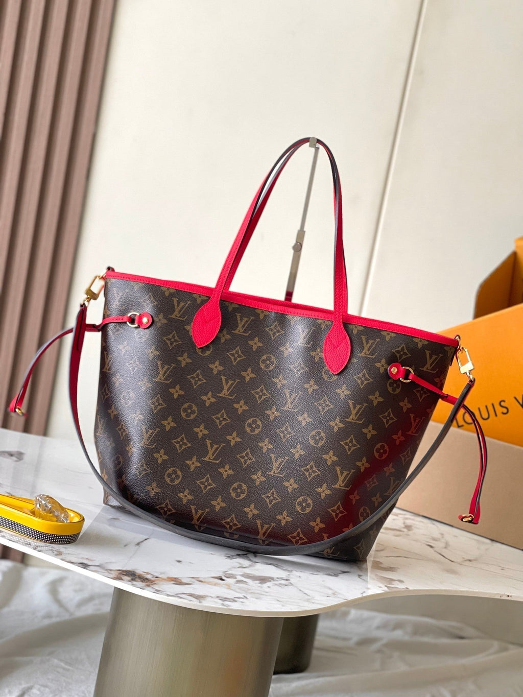 RÉVERSIBLE NEVERFULL MM 31 INVERSÉ POIGNÉE ROUGE 