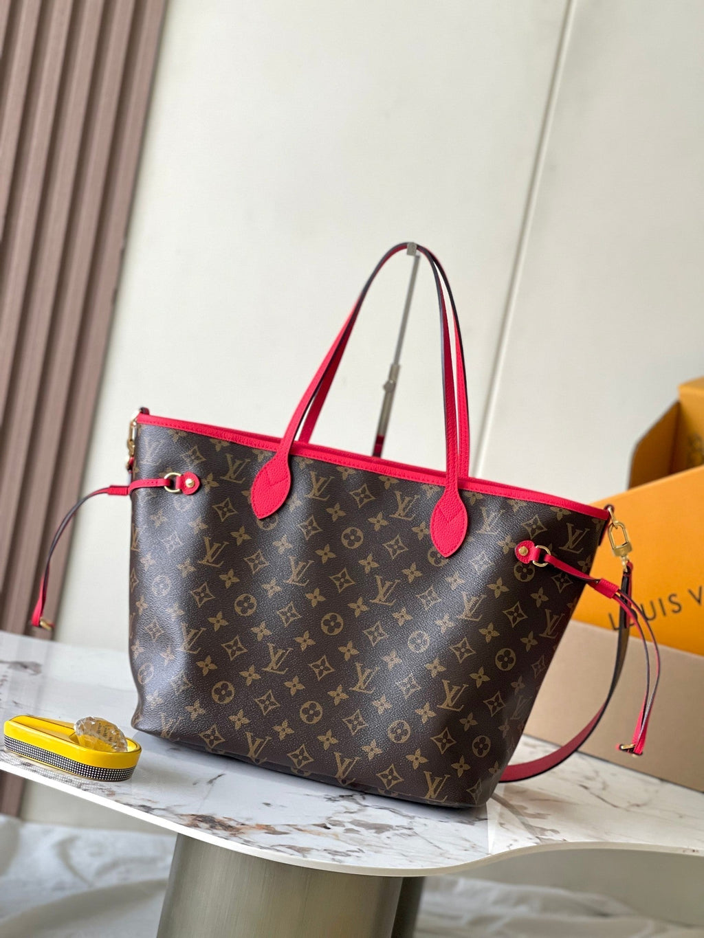 RÉVERSIBLE NEVERFULL MM 31 INVERSÉ POIGNÉE ROUGE 