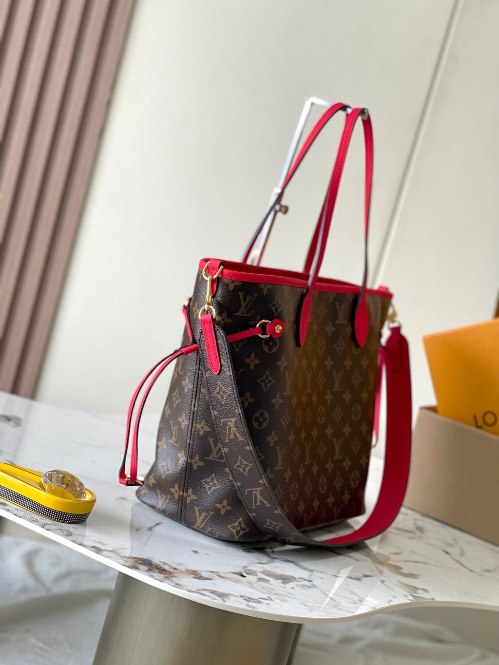 RÉVERSIBLE NEVERFULL MM 31 INVERSÉ POIGNÉE ROUGE 