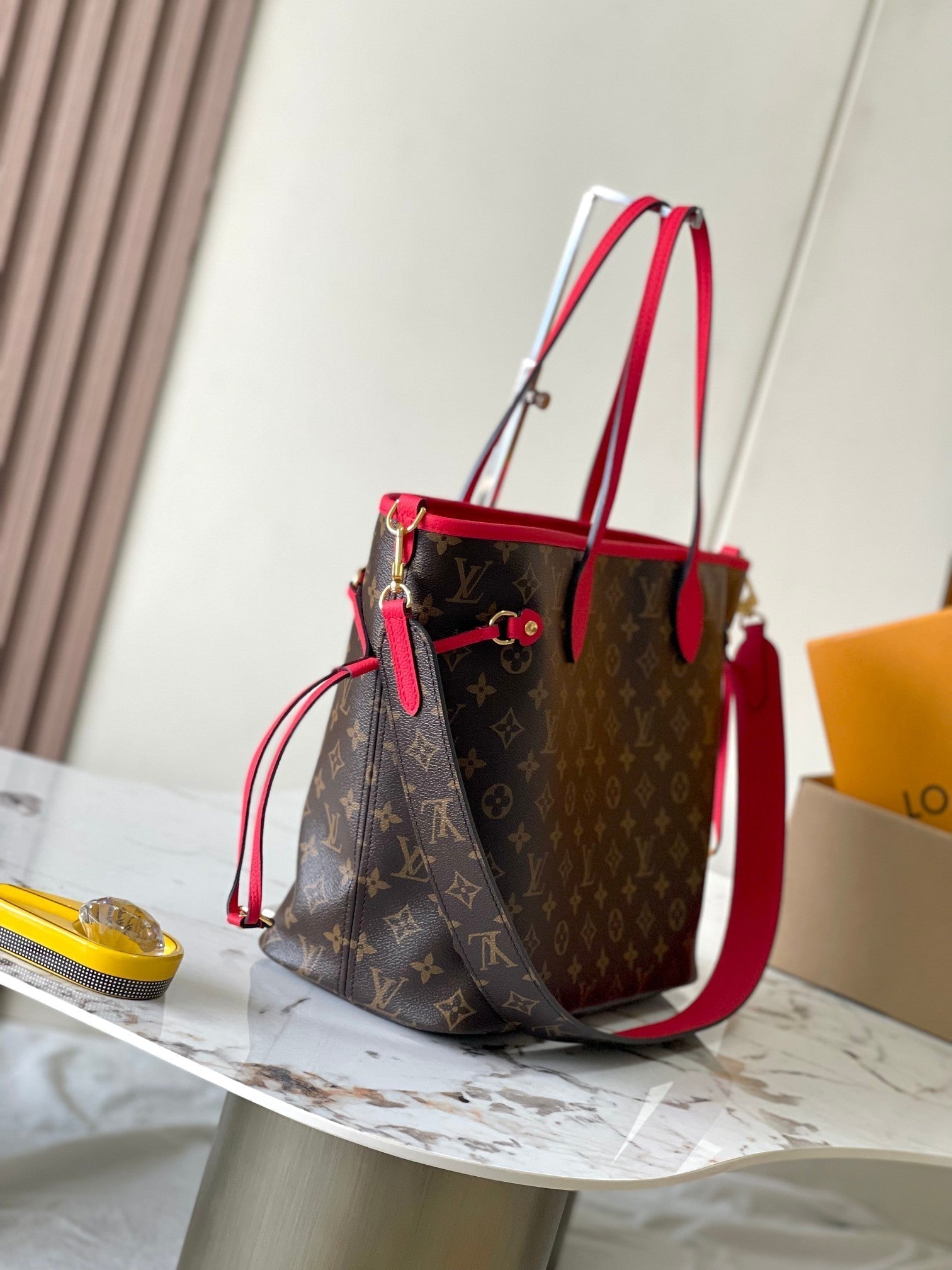 RÉVERSIBLE NEVERFULL MM 31 INVERSÉ POIGNÉE ROUGE 