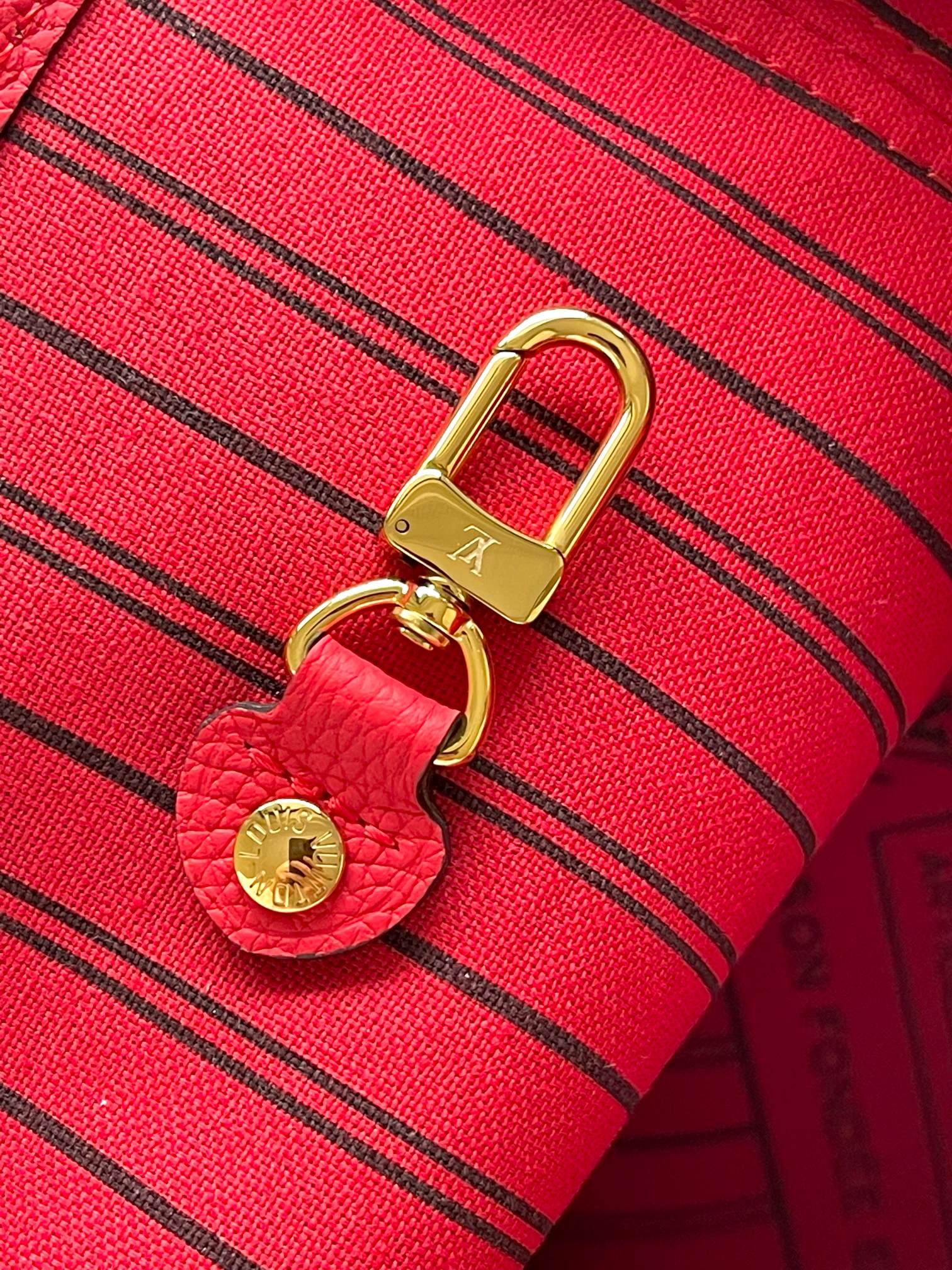 RÉVERSIBLE NEVERFULL MM 31 INVERSÉ POIGNÉE ROUGE 