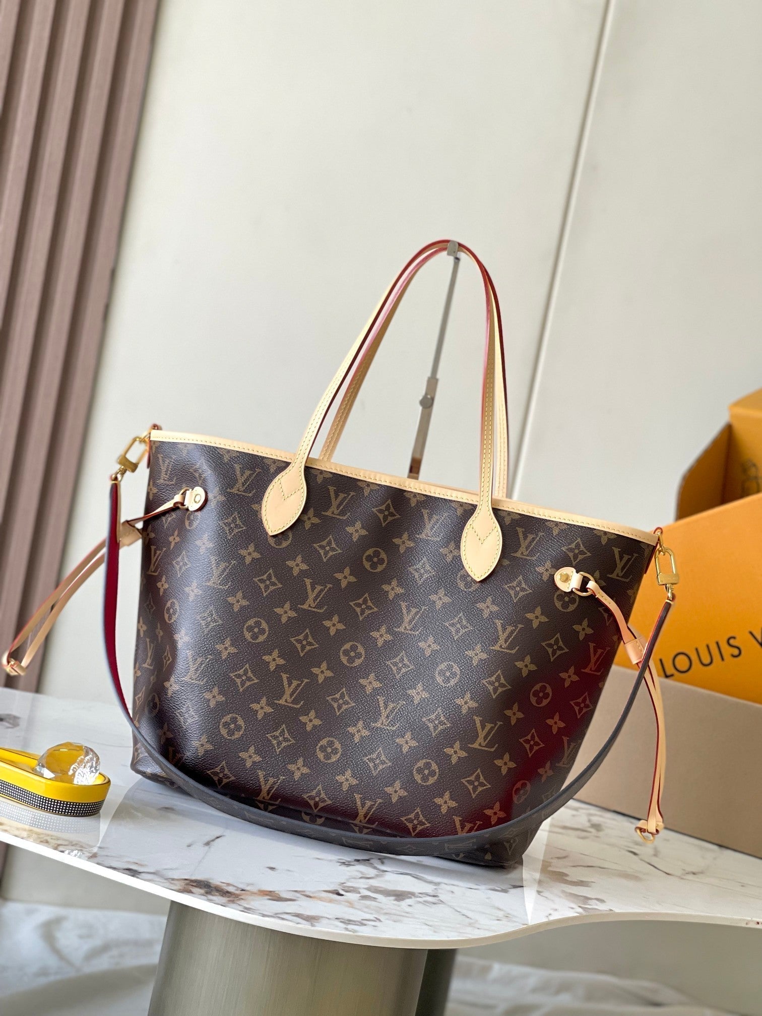 RÉVERSIBLE NEVERFULL MM 31 À L'ENVERS ROUGE 