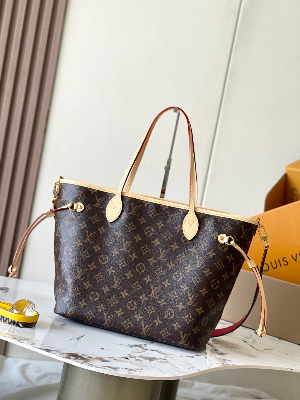 RÉVERSIBLE NEVERFULL MM 31 À L'ENVERS ROUGE 