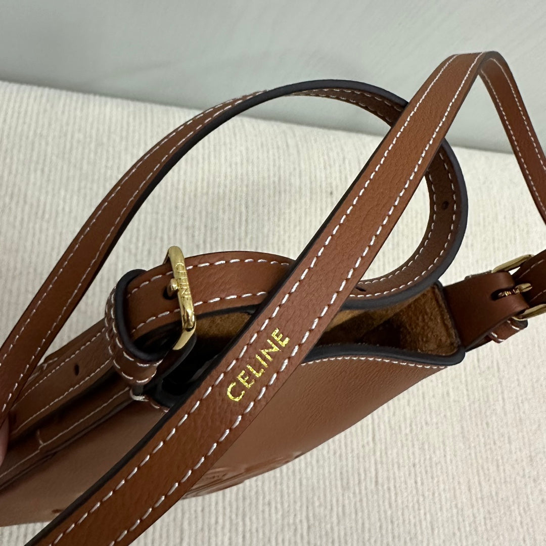 PHONE POUCH HELOISE 19 IN IRISH COFFEE SUPPLE CALFSKIN
